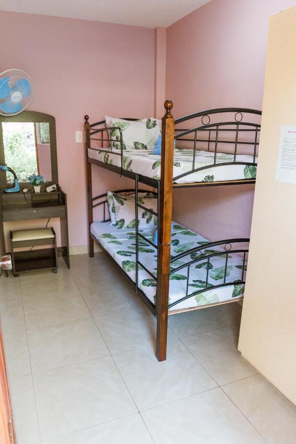 Backpackers Place In Seaviewhills Bohol Bed & Breakfast Panglao Exterior photo